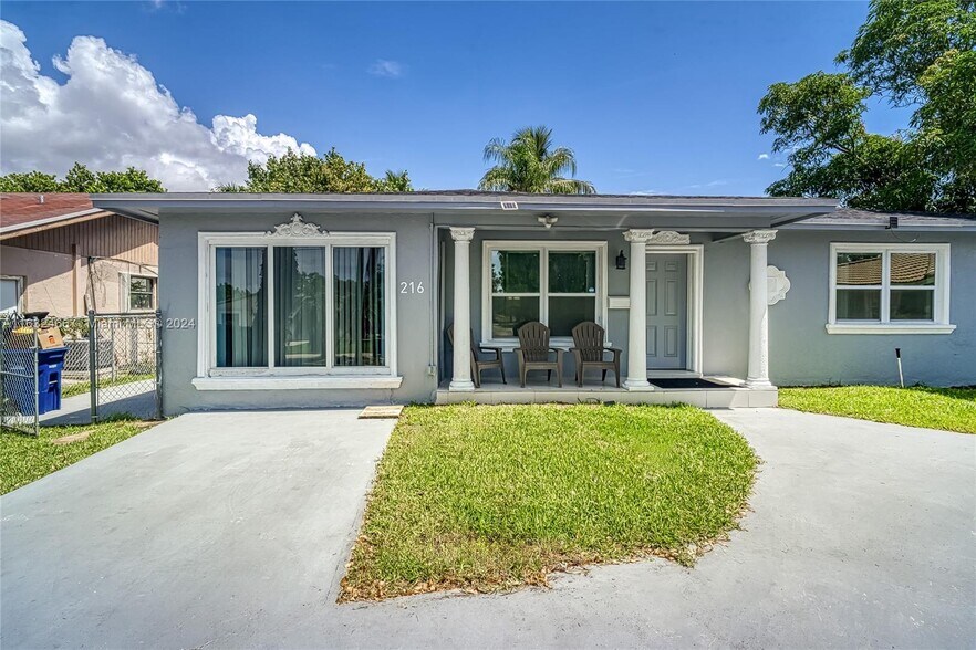 216 SW 6th St, Hallandale Beach, FL à vendre - Photo du bâtiment - Image 1 de 6