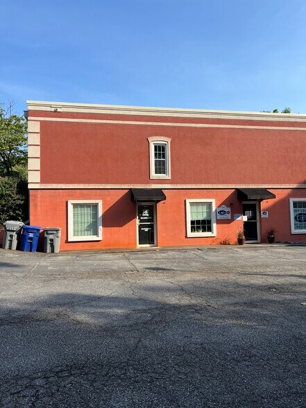 841 E Main St, Spartanburg, SC à louer - Photo du bâtiment - Image 2 de 19