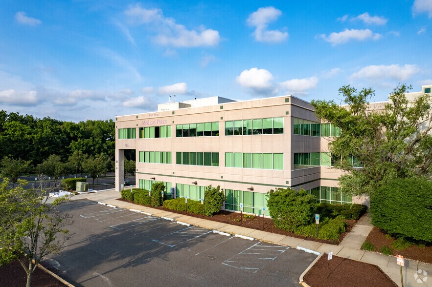94 Brick Rd, Marlton, NJ à louer - Photo du bâtiment - Image 3 de 6