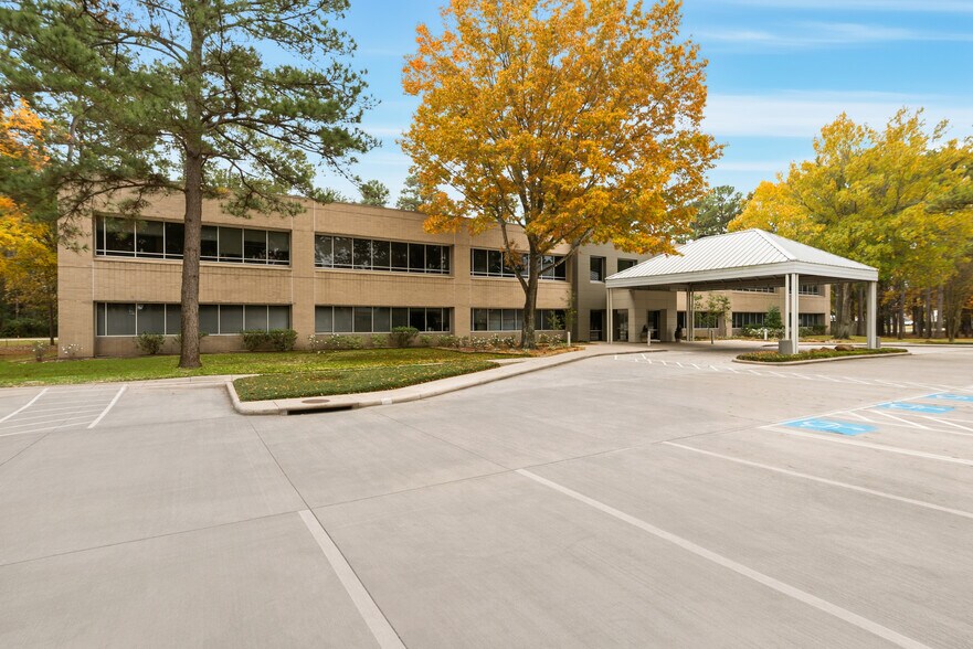 100 Medical Center Blvd, Conroe, TX à louer - Photo du bâtiment - Image 3 de 8