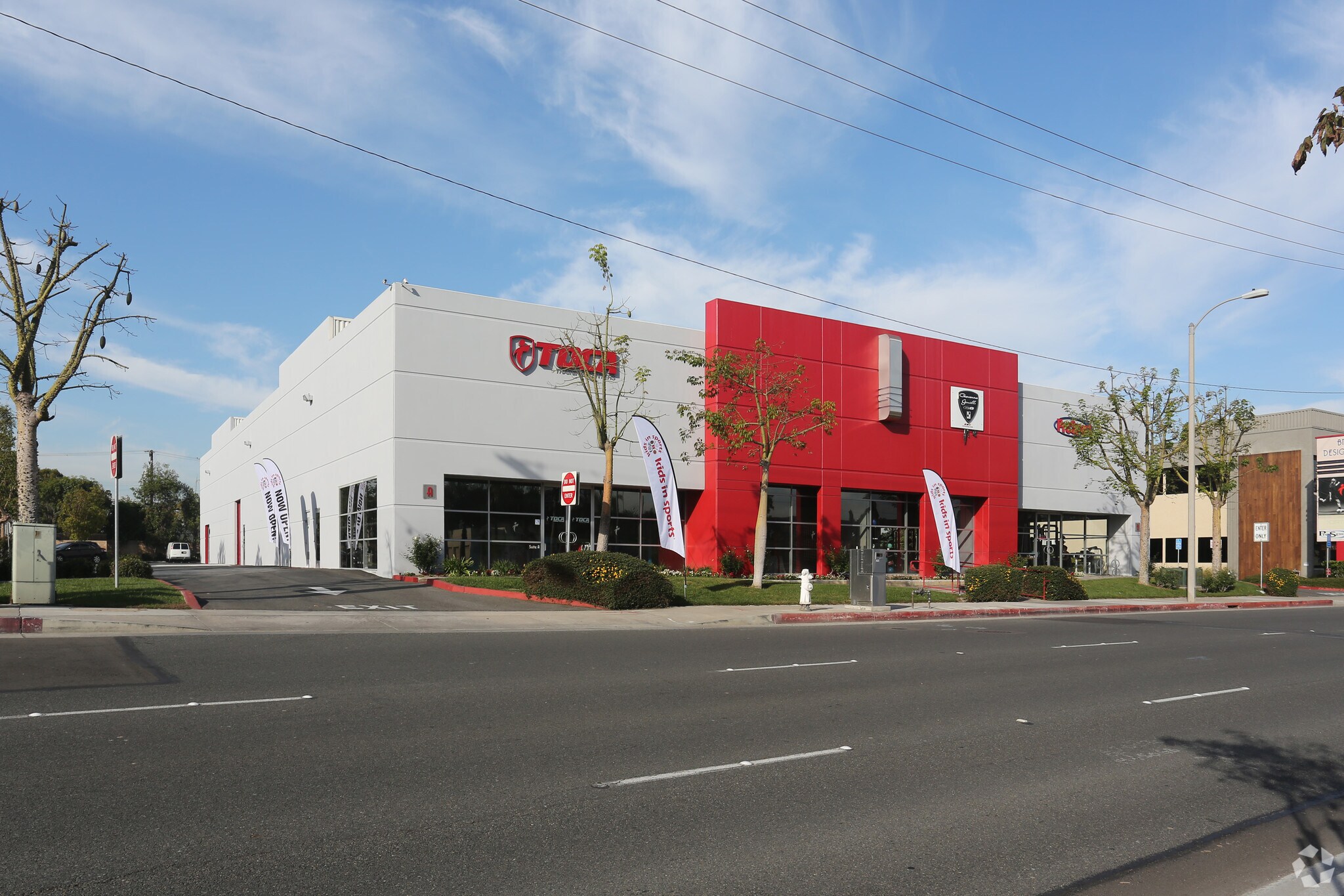 2777 Bristol St, Costa Mesa, CA à louer Photo du bâtiment- Image 1 de 15