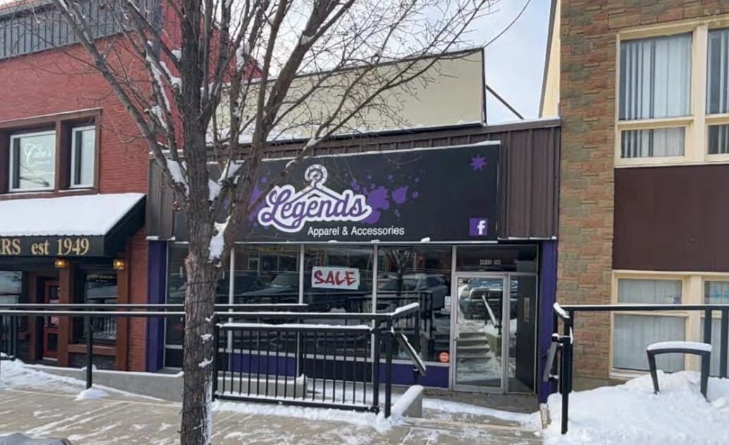 4932 50 St, Rocky Mountain House, AB à vendre Photo principale- Image 1 de 4