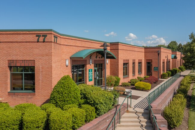 Plus de détails pour 77 Thomas Johnson Dr, Frederick, MD - Bureau à vendre