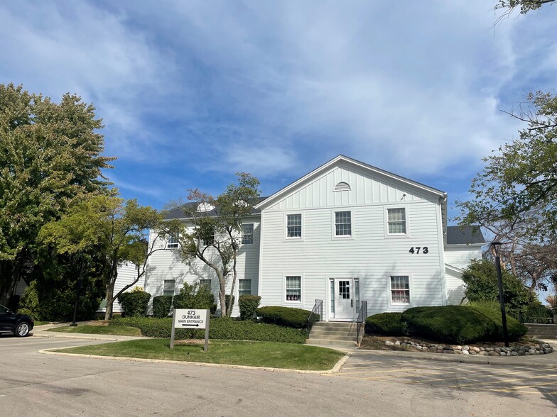 473 Dunham Rd, St Charles, IL for lease - Primary Photo - Image 1 of 8