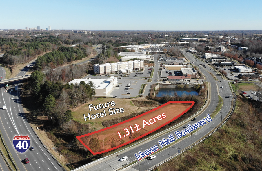 4612 Hanes Mall Blvd, Winston-Salem, NC à vendre - Photo du bâtiment - Image 1 de 1