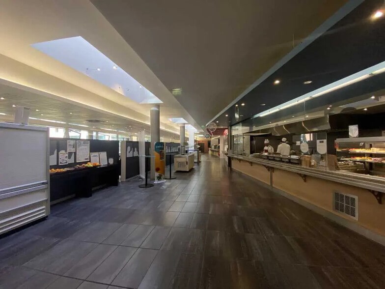 Bureau dans Ivry-sur-Seine à louer - Hall d’entrée - Image 3 de 5