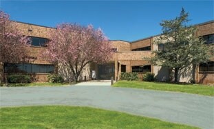 88 Silva Ln, Middletown, RI à louer - Photo du bâtiment - Image 3 de 10