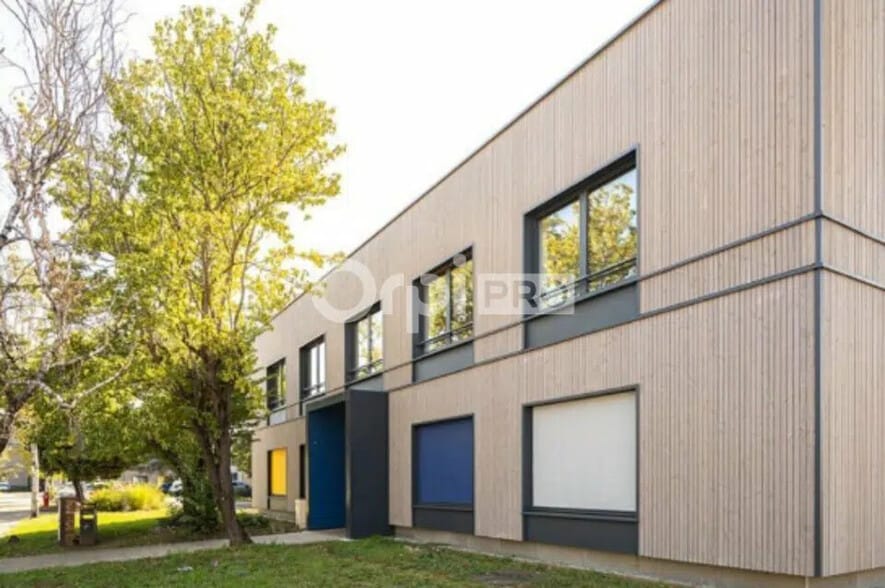 33 Avenue Du Docteur Georges Lévy, Vénissieux for lease - Building Photo - Image 3 of 38