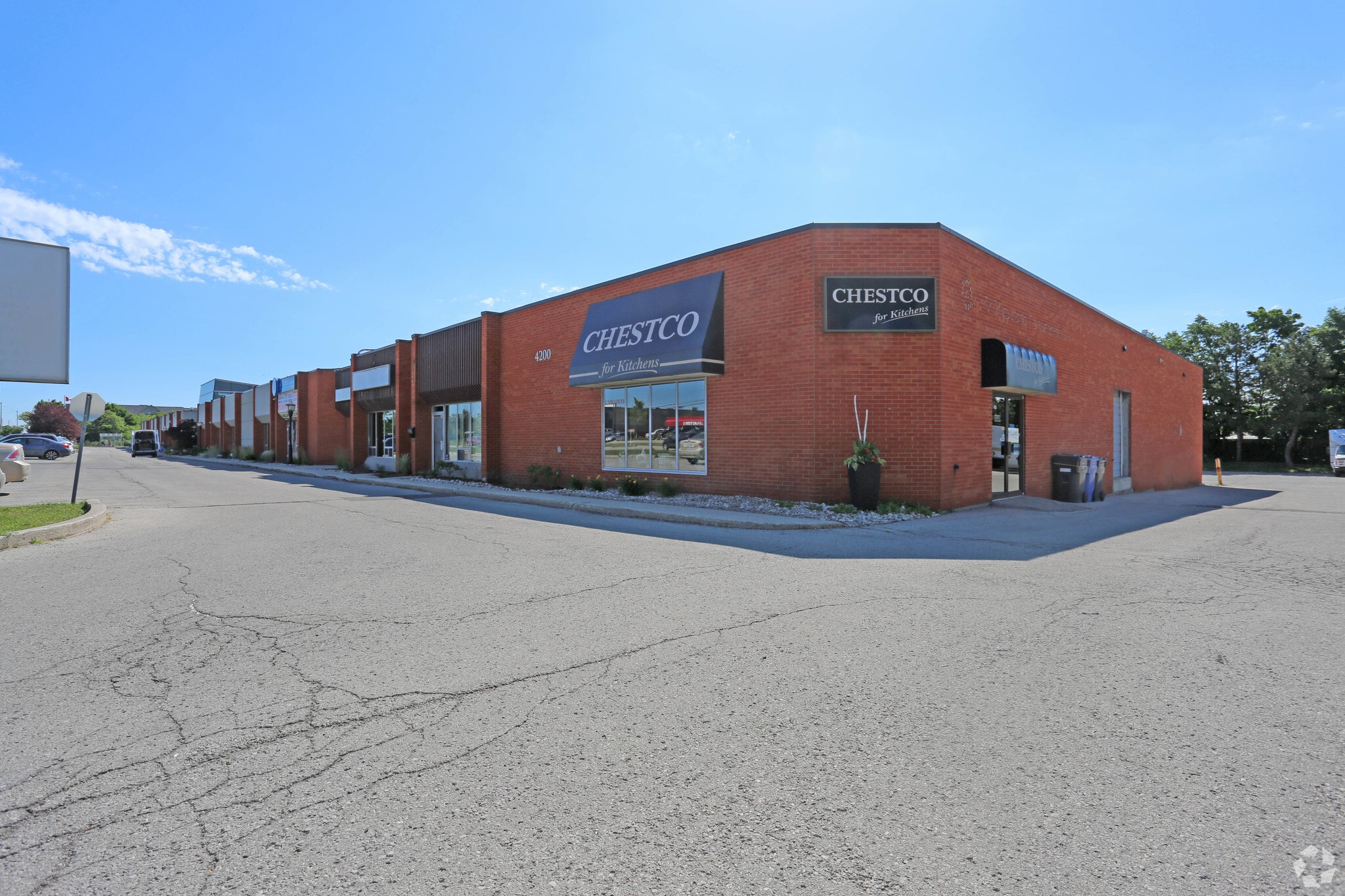 4200 Fairview St, Burlington, ON for lease Primary Photo- Image 1 of 5