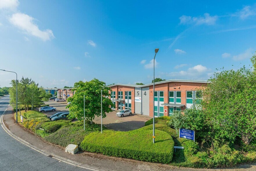 Woodward Ave, Yate à louer - Photo du bâtiment - Image 3 de 5