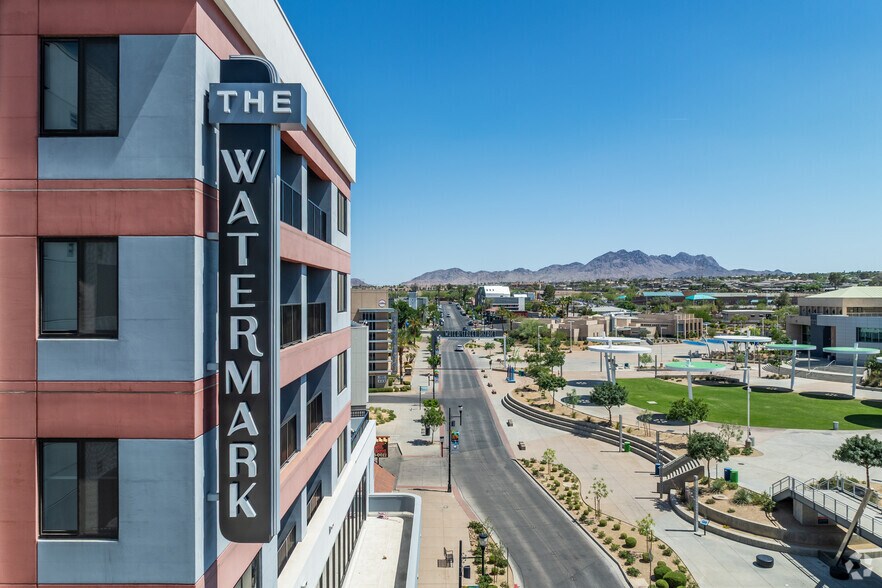 215-219 S Water St, Henderson, NV à louer - Photo du bâtiment - Image 2 de 45