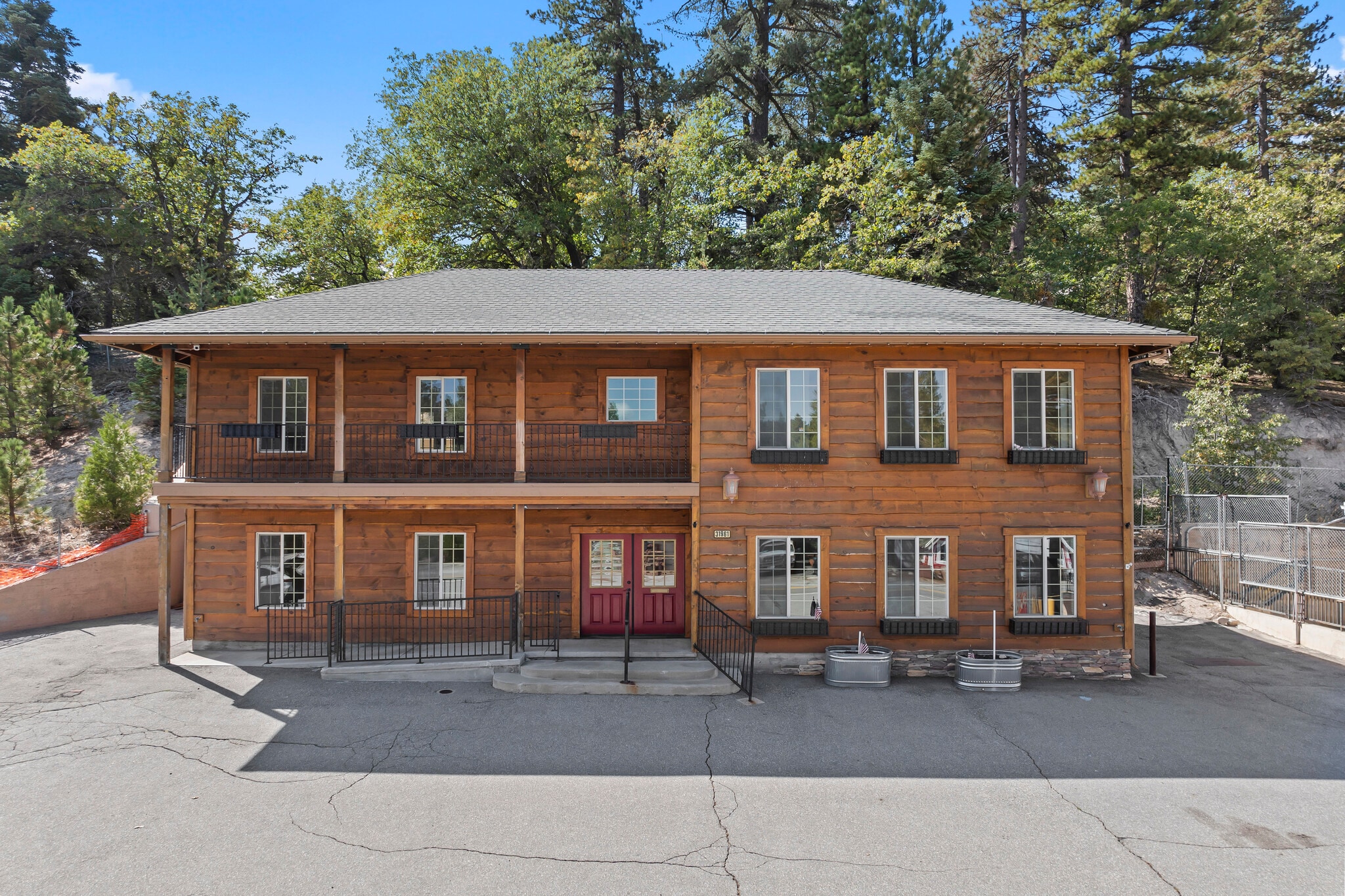 31961 Hilltop Blvd, Running Springs, CA for sale Building Photo- Image 1 of 46