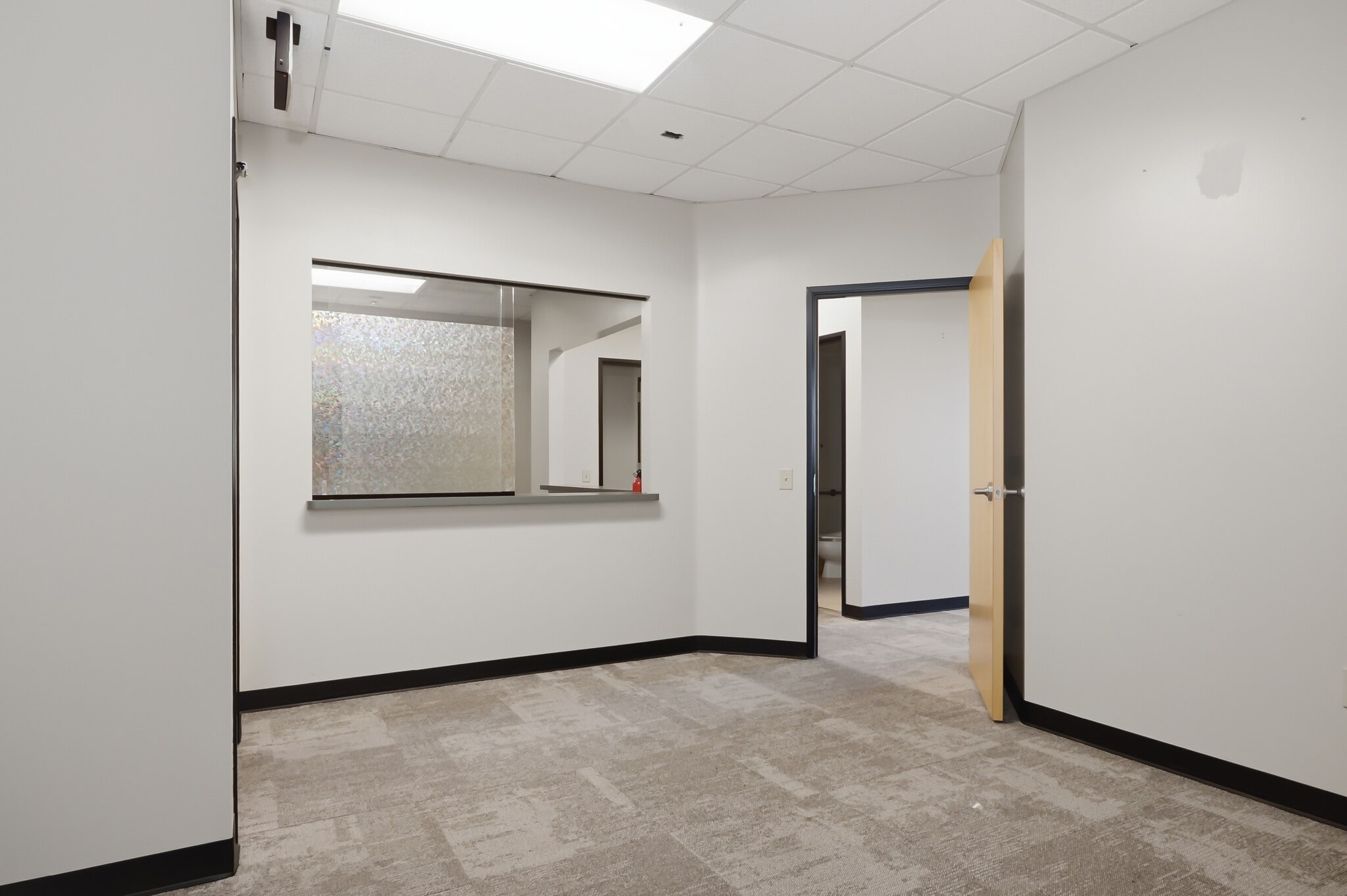 8285 W Arby Ave, Las Vegas, NV for lease Interior Photo- Image 1 of 7