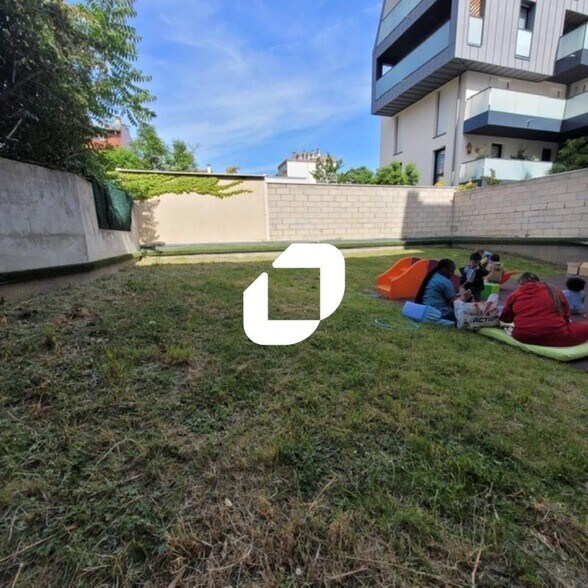 8 Rue Edouard Naud, Issy-les-Moulineaux à louer - Photo du bâtiment - Image 2 de 13