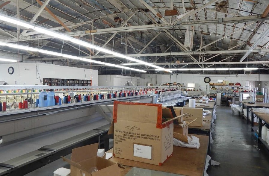 5015 Hampton St, Vernon, CA for lease - Building Photo - Image 3 of 6