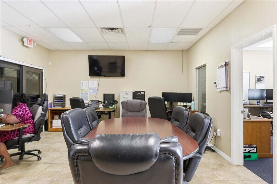 1220 Biscayne Blvd, Deland, FL à vendre - Photo du bâtiment - Image 2 de 30