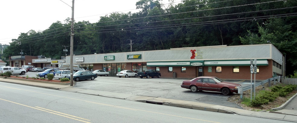 2351 Noblestown Rd, Pittsburgh, PA for lease - Primary Photo - Image 1 of 1