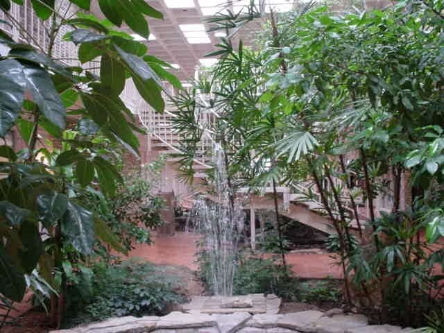 10611 Garland Rd, Dallas, TX à louer - Photo du bâtiment - Image 3 de 5