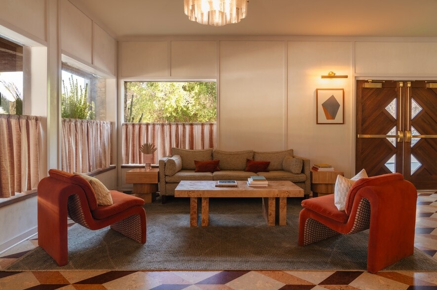1700 S Palm Canyon Dr, Palm Springs, CA à vendre - Photo du bâtiment - Image 2 de 11