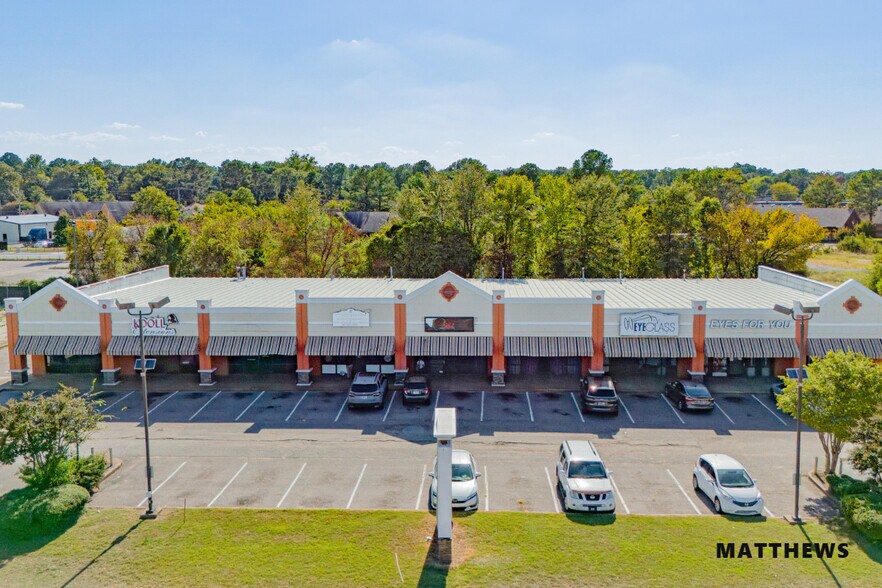 4279-4293 American Way, Memphis, TN à vendre - Photo du bâtiment - Image 1 de 3