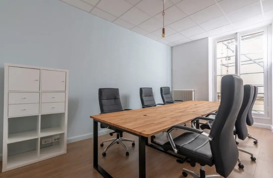 Coworking Space in Paris for lease - Interior Photo - Image 3 of 6