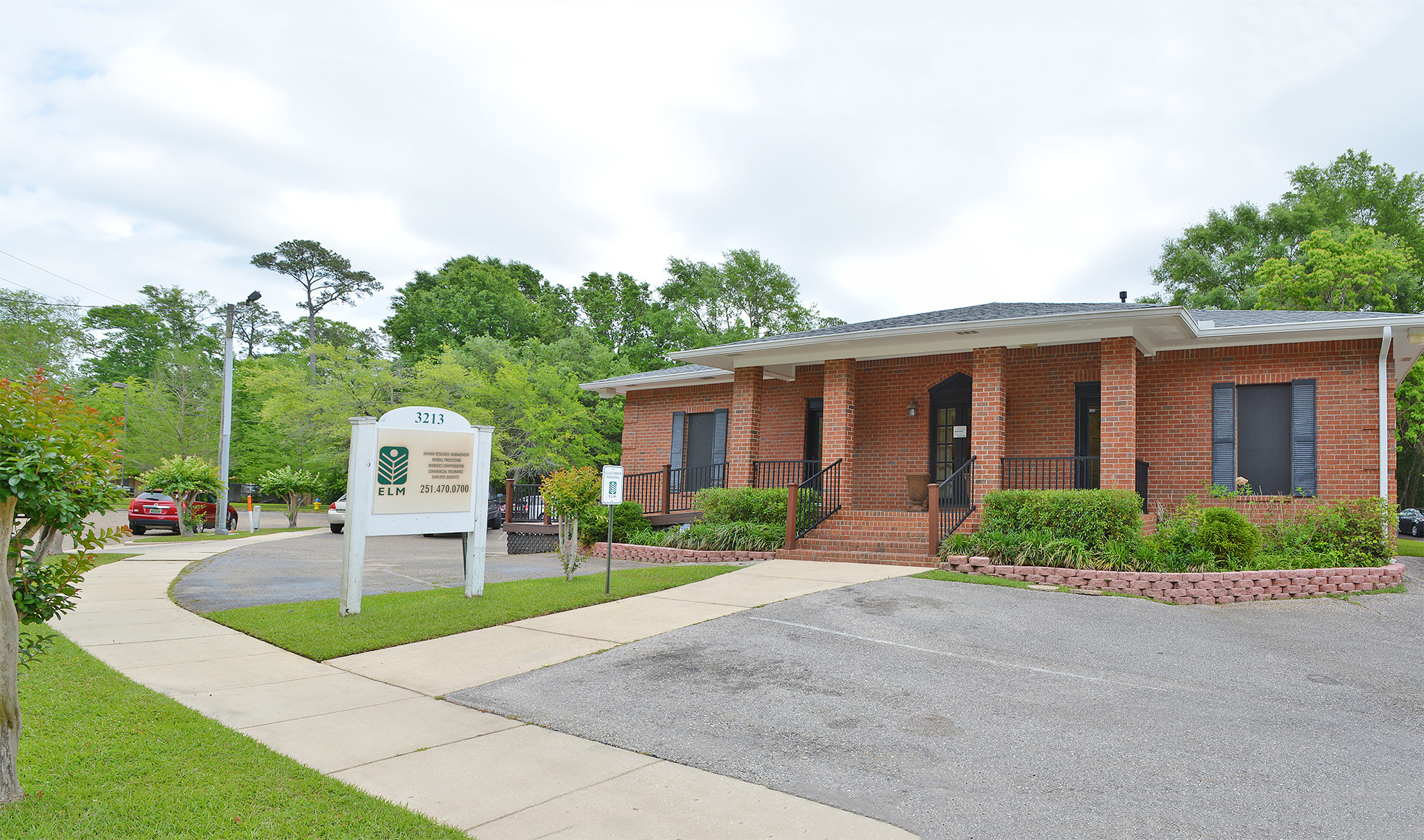 3213 Executive Park Cir, Mobile, AL for lease Building Photo- Image 1 of 22