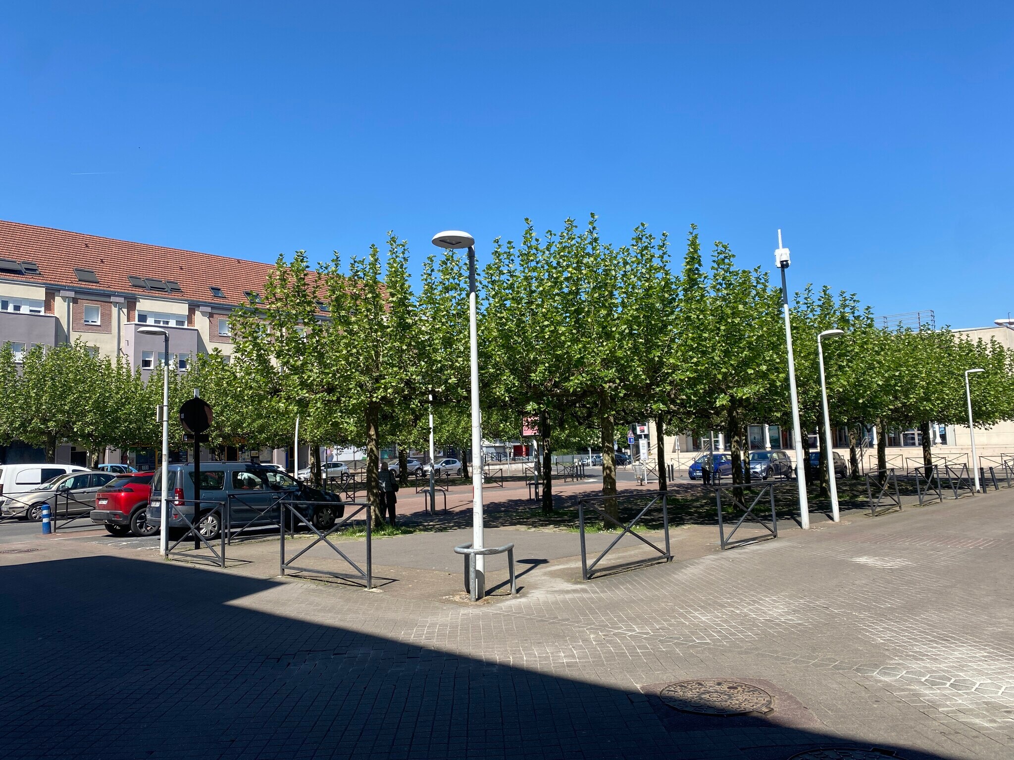22 Place Du 14 Juillet 1789, Moissy-Cramayel for lease Other- Image 1 of 2