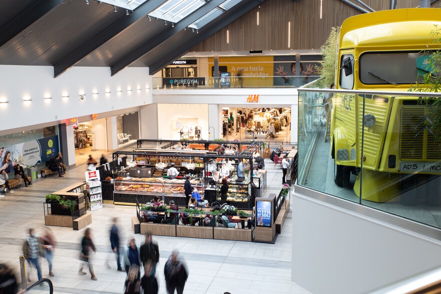 The Grafton, Cambridge for lease - Interior Photo - Image 2 of 5