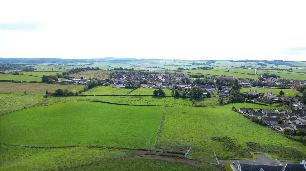 18 Chestnut Grv, Coylton for sale - Building Photo - Image 2 of 3