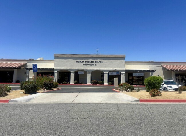 Plus de détails pour 41625 Eclectic St, Palm Desert, CA - Bureau, Industriel à louer