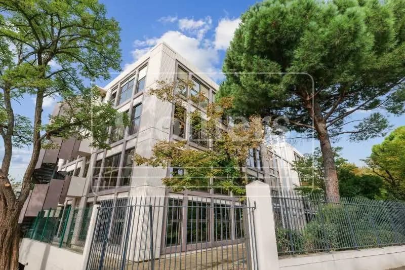 Office in Marseille for lease Building Photo- Image 1 of 7