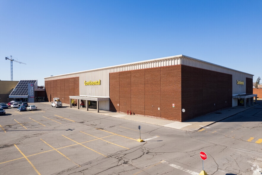 310-484 Av Dorval, Dorval, QC à louer - Photo du bâtiment - Image 3 de 13