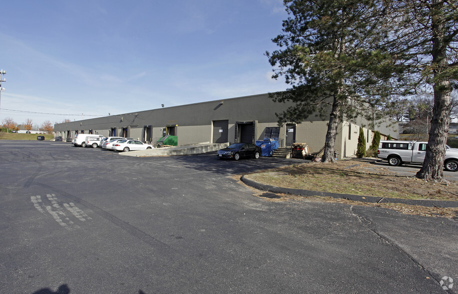 240 Ballardvale St, Wilmington, MA for lease - Building Photo - Image 1 of 3