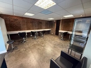 5 Three Tuns Ln, Liverpool for lease Interior Photo- Image 1 of 9