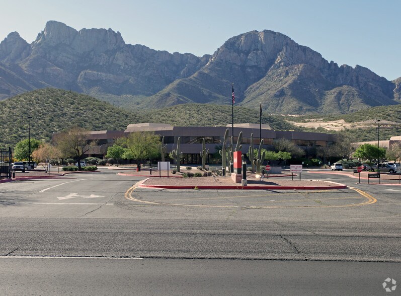 11100 N Oracle Rd, Tucson, AZ for lease - Building Photo - Image 3 of 8