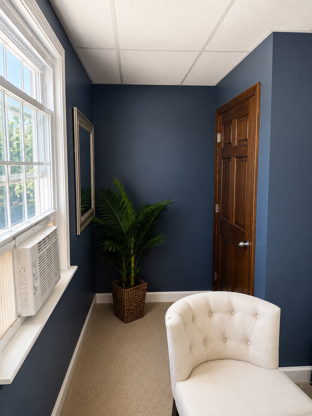 12 Roosevelt Ave, Mystic, CT for lease Interior Photo- Image 1 of 5