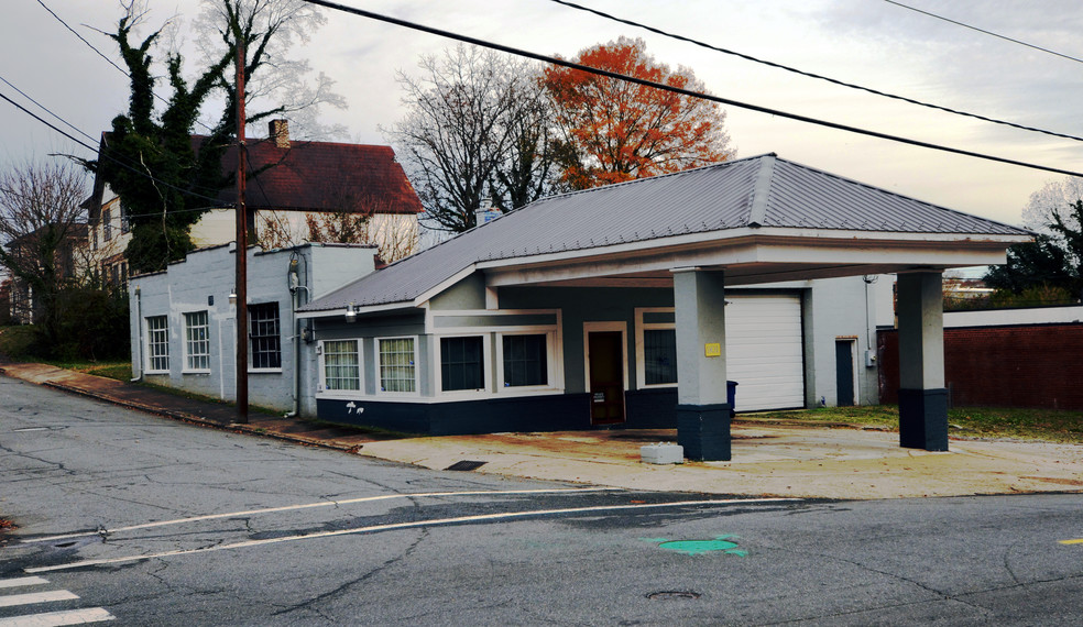 901 S Broad St, Winston-Salem, NC for sale - Building Photo - Image 1 of 1