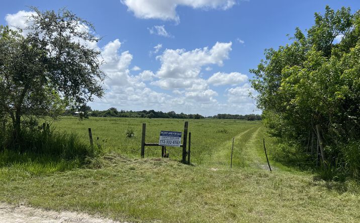 Johnson Rd, Fort Pierce, FL à vendre - Photo principale - Image 1 de 1