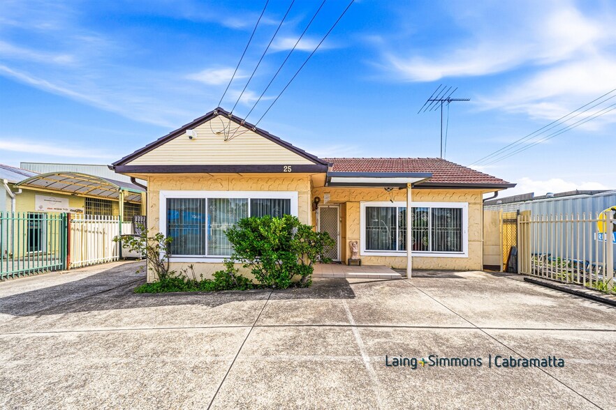 25 Kurrara St, Lansvale for sale - Building Photo - Image 2 of 15