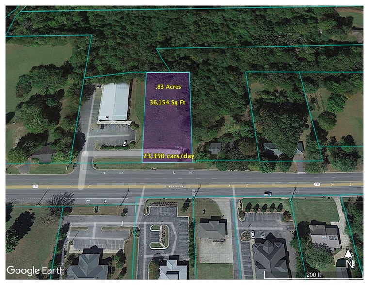 726 Cox Creek Pky, Florence, AL for sale - Primary Photo - Image 1 of 3