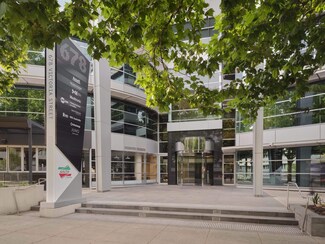 Plus de détails pour 678 Victoria St, Richmond - Bureau à louer