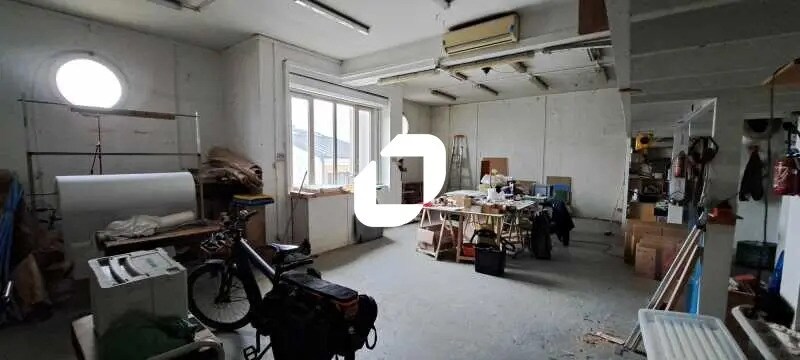 Flex in Paris for lease - Building Photo - Image 2 of 9