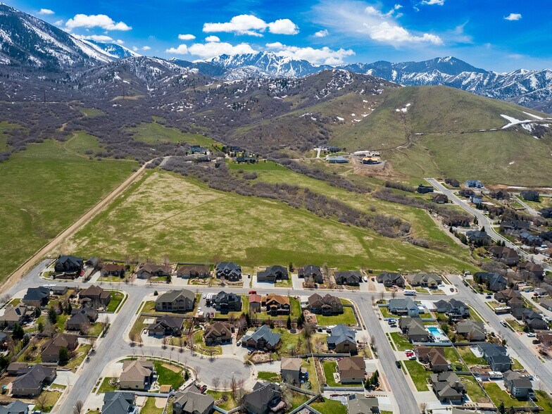 1348 Cassity, Tooele, UT à vendre - Photo du bâtiment - Image 3 de 17