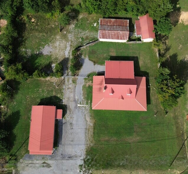 2215 Clinton Hwy, Powell, TN à vendre - Photo du bâtiment - Image 2 de 14