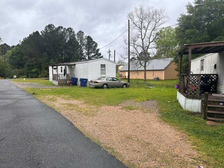 325 Vernon St, New Llano, LA à vendre - Photo du bâtiment - Image 2 de 21