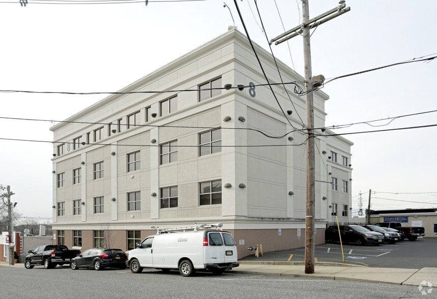 8 Robbins St, Toms River, NJ for lease - Building Photo - Image 2 of 2