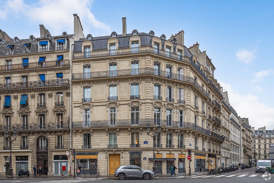 21 Rue Des Pyramides, Paris à louer - Photo du bâtiment - Image 2 de 3