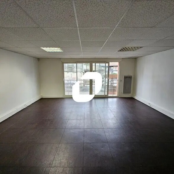 Bureau dans Aubervilliers à louer - Photo intérieure - Image 3 de 8