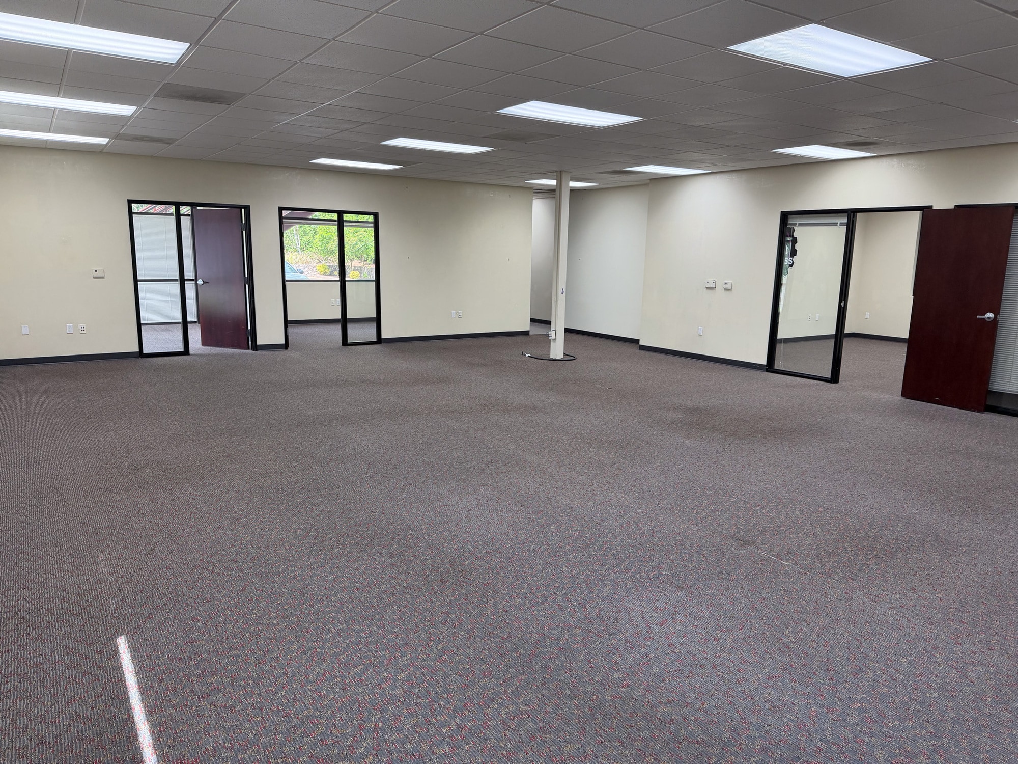 7117 SW Beveland Rd, Tigard, OR for lease Interior Photo- Image 1 of 5
