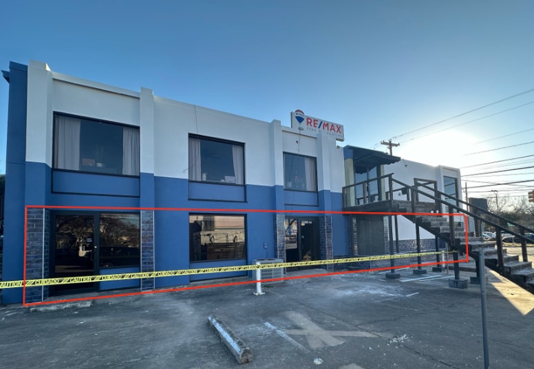 5025 Burnet Rd, Austin, TX for lease - Building Photo - Image 1 of 1